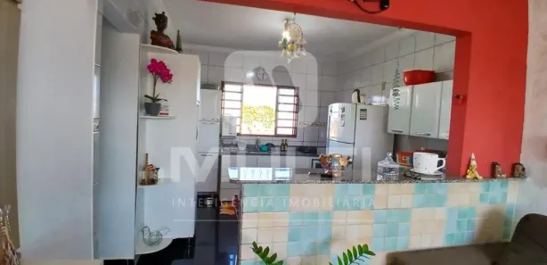 Loja / Salão / Ponto Comercial com 2 Quartos à venda, 192m² no São Jorge, Uberlândia
