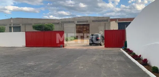 Galpão / Depósito / Armazém com 1 Quarto à venda, 3000m² no Distrito Industrial, Petrolina