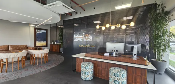 Loja / Salão / Ponto Comercial com 1 Quarto para alugar, 600m² no Seminário, Curitiba