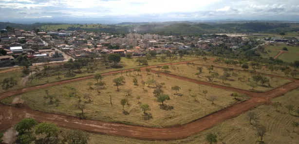 Terreno / Lote / Condomínio à venda, 372m² no Felipe Cláudio de Sales, Pedro Leopoldo