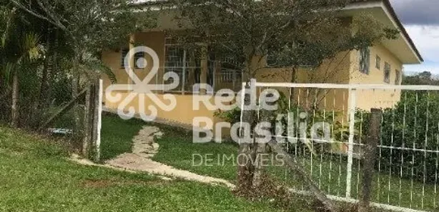 Casa de Condomínio com 3 Quartos para alugar, 250m² no Park Way, Brasília
