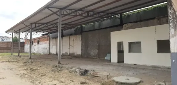 Galpão / Depósito / Armazém para venda ou aluguel, 2345m² no Parque Guarus, Campos dos Goytacazes