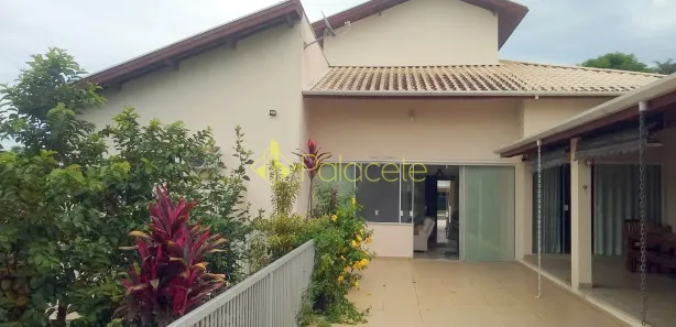 Casa de Condomínio com 5 Quartos à venda, 260m² no São Dimas, Guaratinguetá