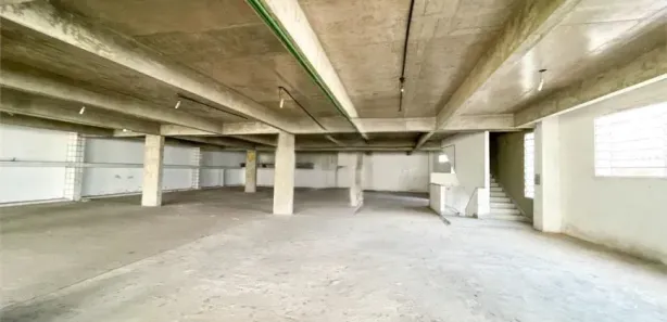 Galpão / Depósito / Armazém para alugar, 671m² no Jardim Flórida, Barueri