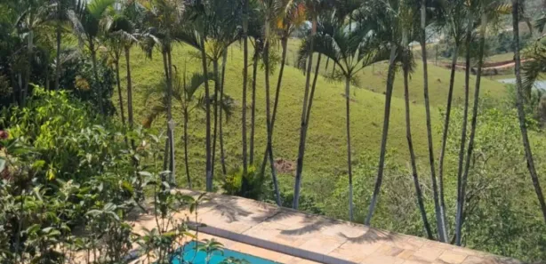 Casa com 4 Quartos à venda, 5000m² no Almeida Prado, Igaratá