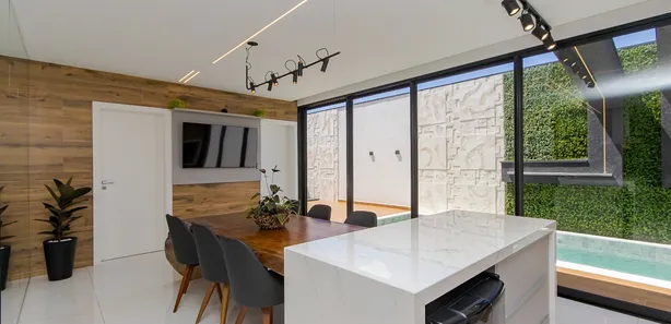 Casa de Condomínio com 3 Quartos à venda, 330m² no Pineville, Pinhais