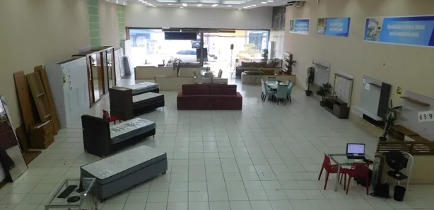 Prédio Inteiro para alugar, 840m² no Centro, Nilópolis