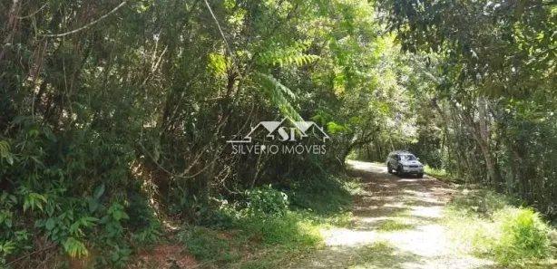 Terreno / Lote / Condomínio à venda, 721m² no Castelanea, Petrópolis