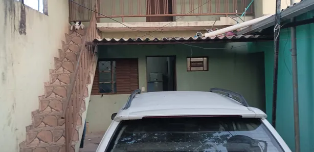 Sobrado com 5 Quartos à venda, 130m² no Santa Maria, Brasília