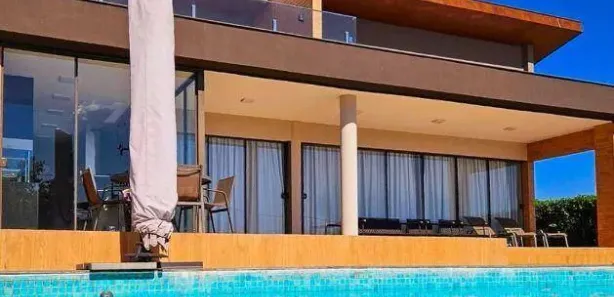 Casa de Condomínio com 3 Quartos para venda ou aluguel, 355m² no , Sertanópolis
