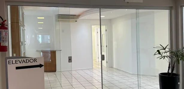 Loja / Salão / Ponto Comercial à venda, 112m² no Centro, Florianópolis
