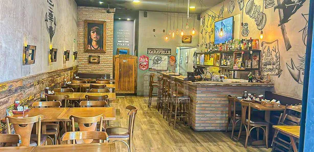 Loja / Salão / Ponto Comercial à venda, 100m² no Centro, Embu-Guaçu
