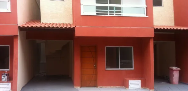 Sobrado com 3 Quartos à venda, 110m² no da Luz, Nova Iguaçu