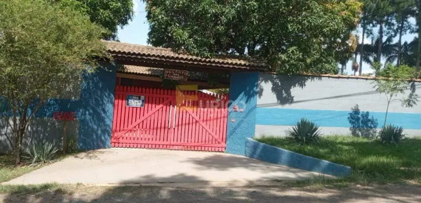Fazenda / Sítio / Chácara com 3 Quartos à venda, 196m² no Monterrey, Louveira
