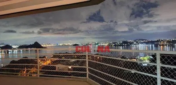 Casa de Condomínio com 4 Quartos à venda, 483m² no Charitas, Niterói