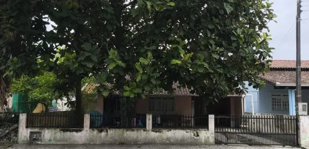 Terreno / Lote / Condomínio com 1 Quarto à venda, 80m² no , 