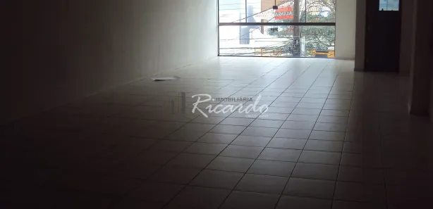 Conjunto Comercial / Sala para alugar, 100m² no Centro, Arapongas