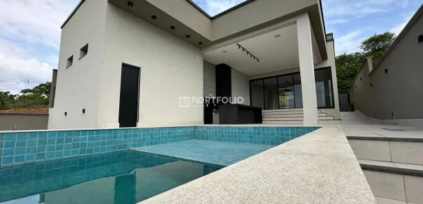 Casa com 3 Quartos à venda, 222m² no Jardins Nápoles, Senador Canedo