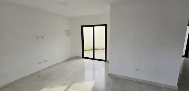 Sobrado com 2 Quartos para alugar, 140m² no Praia dos Sonhos, Itanhaém