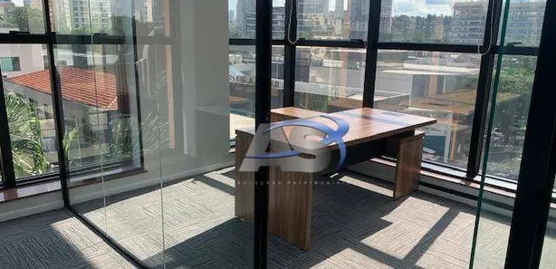 Conjunto Comercial / Sala para alugar, 250m² no Vila Olímpia, São Paulo