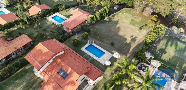 Fazenda / Sítio / Chácara com 4 Quartos à venda, 2700m² no , Mairinque