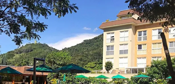 Cobertura com 2 Quartos à venda, 170m² no Itaipava, Petrópolis