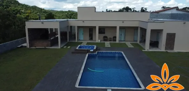 Fazenda / Sítio / Chácara com 2 Quartos à venda, 86m² no Centro, Jacareí
