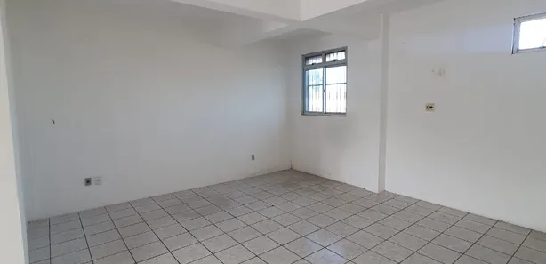 Conjunto Comercial / Sala para alugar, 47m² no Piratininga, Maracanaú