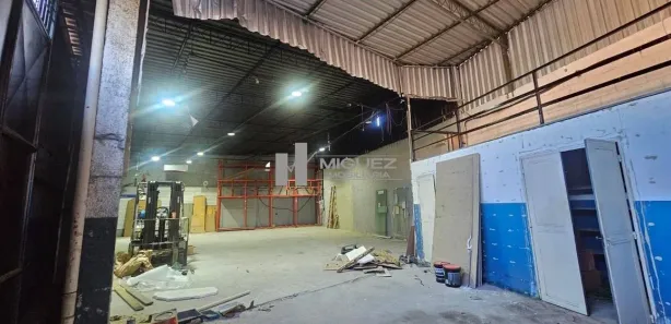 Galpão / Depósito / Armazém com 2 Quartos para alugar, 261m² no São Cristóvão, Rio de Janeiro