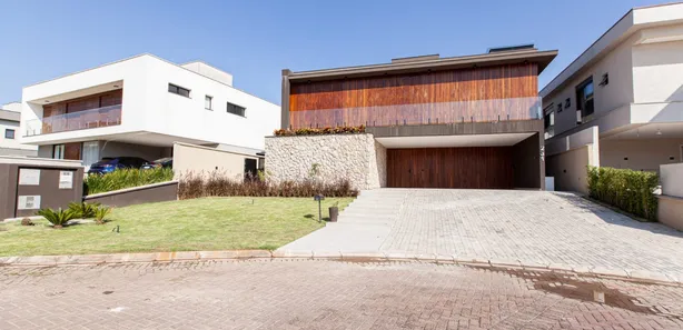 Casa de Condomínio com 5 Quartos para venda ou aluguel, 400m² no Tamboré, Santana de Parnaíba