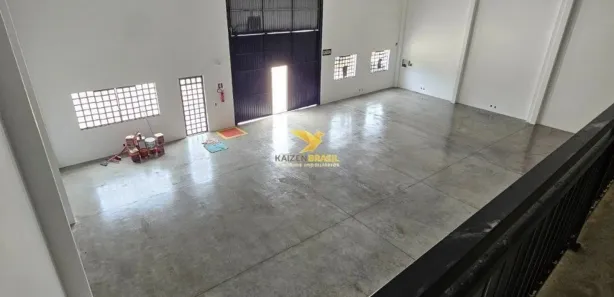 Galpão / Depósito / Armazém para alugar, 633m² no Rio Pequeno, Camboriú