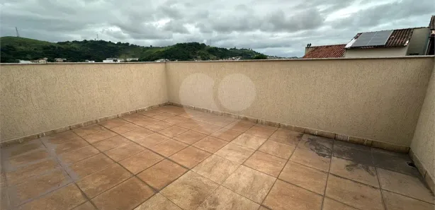 Sobrado com 3 Quartos à venda, 100m² no Retiro, Volta Redonda