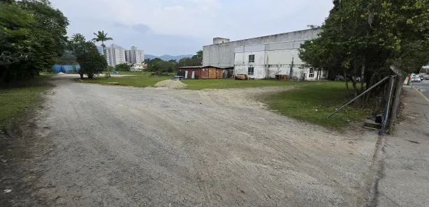 Terreno / Lote / Condomínio para alugar, 15500m² no Centro, Camboriú