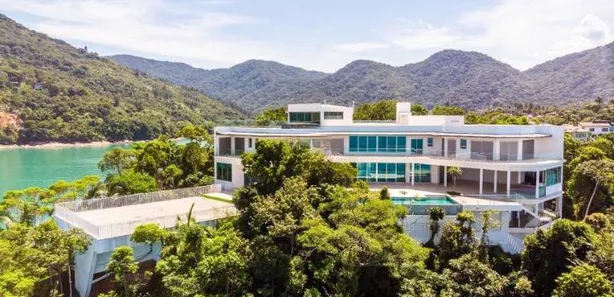 Casa de Condomínio com 10 Quartos para venda ou aluguel, 2560m² no Enseada, Ubatuba