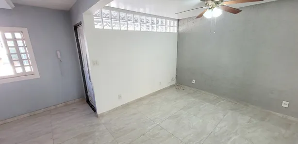 Casa com 2 Quartos à venda, 80m² no Comendador Soares, Nova Iguaçu
