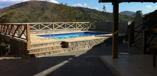 Casa de Condomínio com 5 Quartos à venda, 333m² no Alberto Torres, Areal