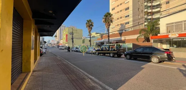 Loja / Salão / Ponto Comercial à venda, 225m² no Capoeiras, Florianópolis