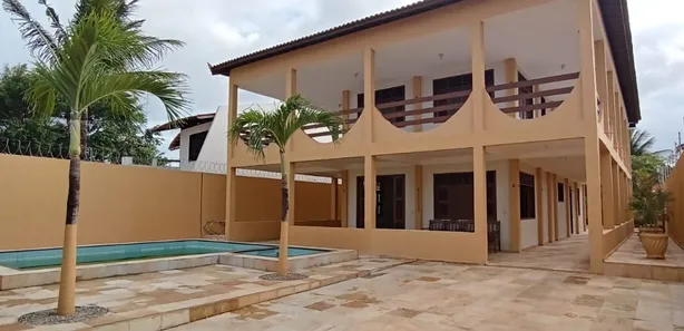 Fazenda / Sítio / Chácara com 4 Quartos para alugar, 1000m² no Tabuba, Caucaia