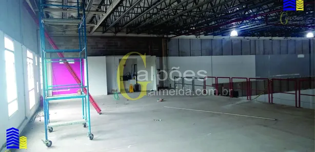Galpão / Depósito / Armazém para alugar, 1213m² no Santa Fé, Osasco