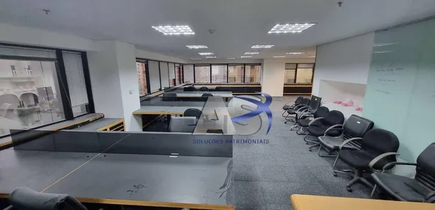 Conjunto Comercial / Sala para alugar, 150m² no Vila Nova Conceição, São Paulo