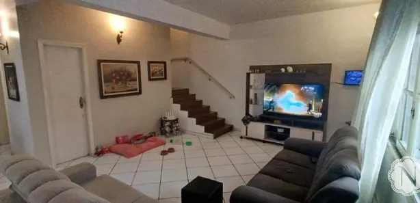 Sobrado com 3 Quartos para alugar, 122m² no Centro, Itanhaém