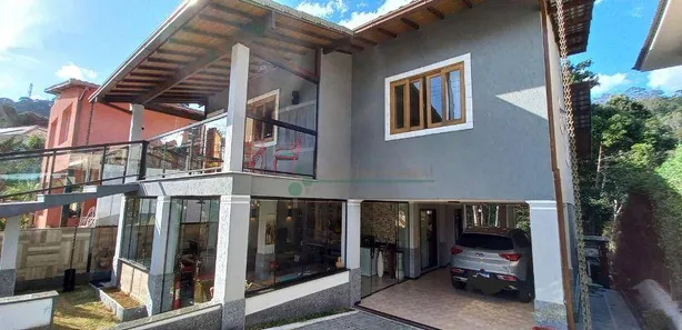 Casa de Condomínio com 4 Quartos à venda, 250m² no Golfe, Teresópolis