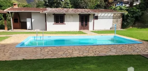 Fazenda / Sítio / Chácara com 4 Quartos à venda, 453m² no Posse, Petrópolis