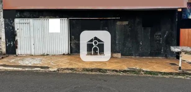 Galpão / Depósito / Armazém à venda, 300m² no Daniel Fonseca, Uberlândia