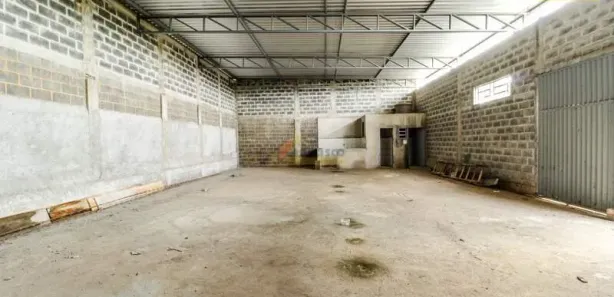 Galpão / Depósito / Armazém à venda, 400m² no Santos Dumont, Divinópolis