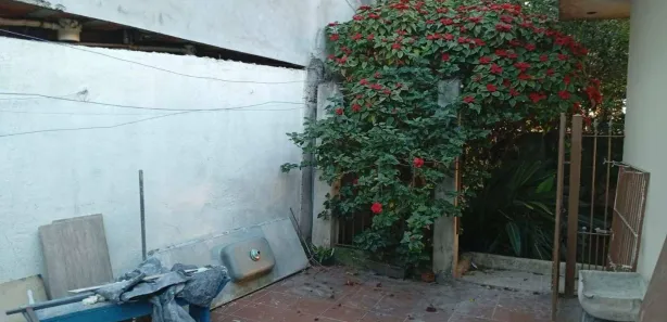 Casa Comercial com 3 Quartos para alugar, 120m² no Jardim São Salvador, Taboão da Serra