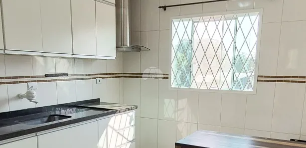 Fazenda / Sítio / Chácara com 3 Quartos à venda, 200m² no Cachoeira, São José dos Pinhais