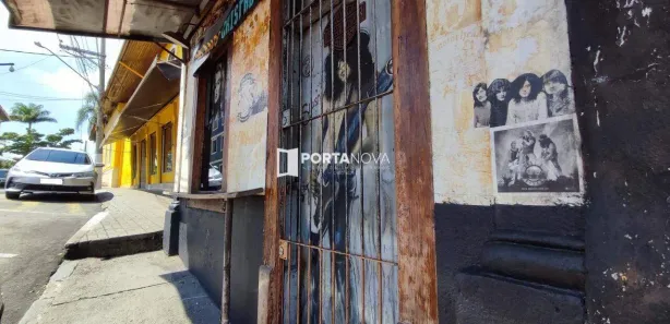Loja / Salão / Ponto Comercial à venda, 126m² no Centro, Itapecerica da Serra