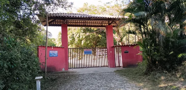 Fazenda / Sítio / Chácara com 4 Quartos à venda, 20000m² no Bom Destino, Santa Luzia