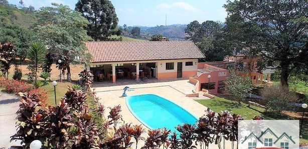 Fazenda / Sítio / Chácara com 5 Quartos para alugar, 640m² no Jardim São Miguel, Cotia